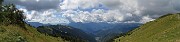 54 Dal Passo di Monte Colle vista panoramica a sud verso Piazzatorre e la Val Brembana